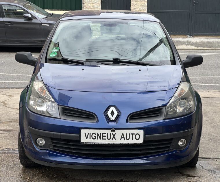 RENAULT CLIO 1.6 2005