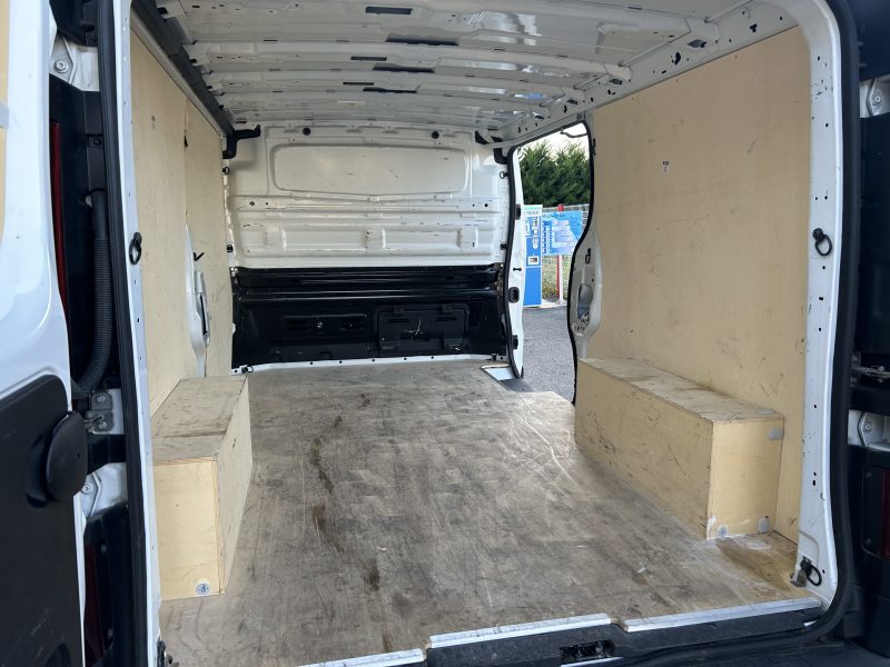 RENAULT TRAFIC III 2020