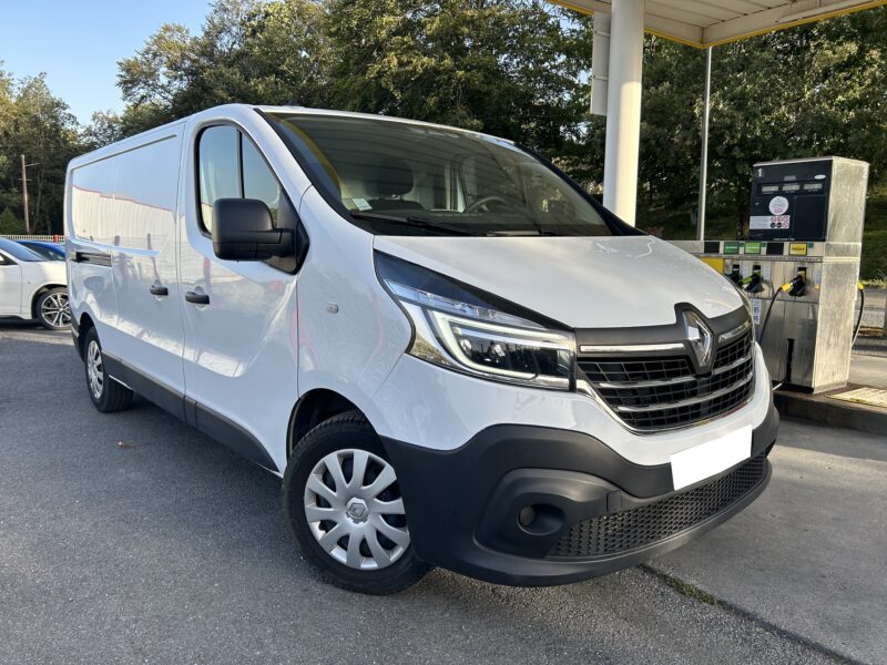 RENAULT TRAFIC 2021