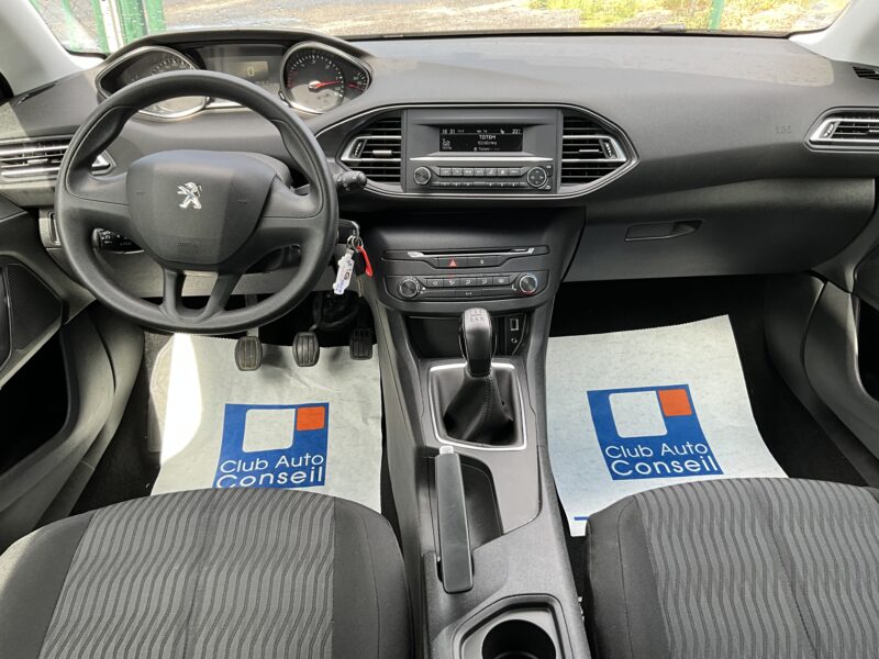 PEUGEOT 308  2017