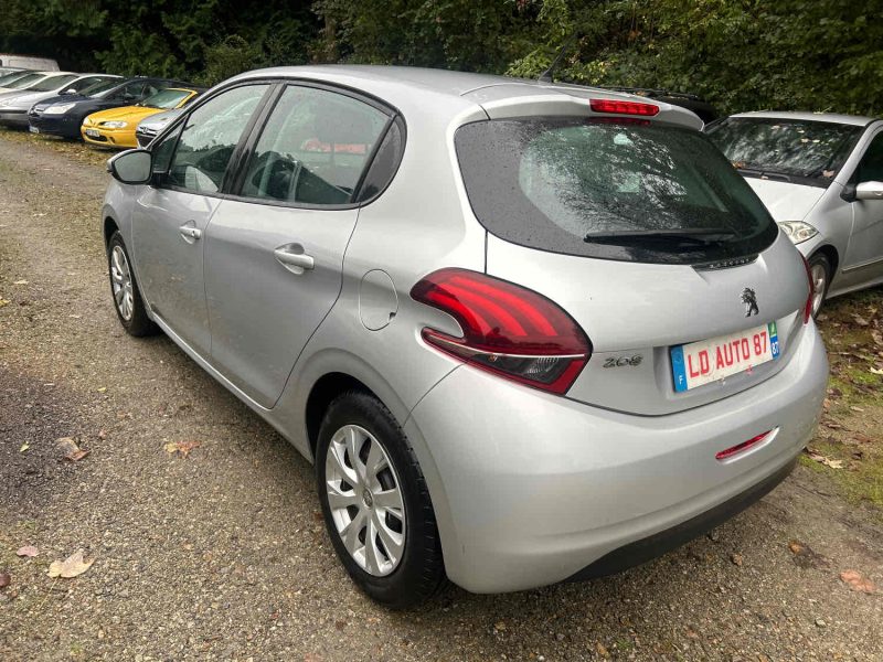 PEUGEOT 208 I 2015