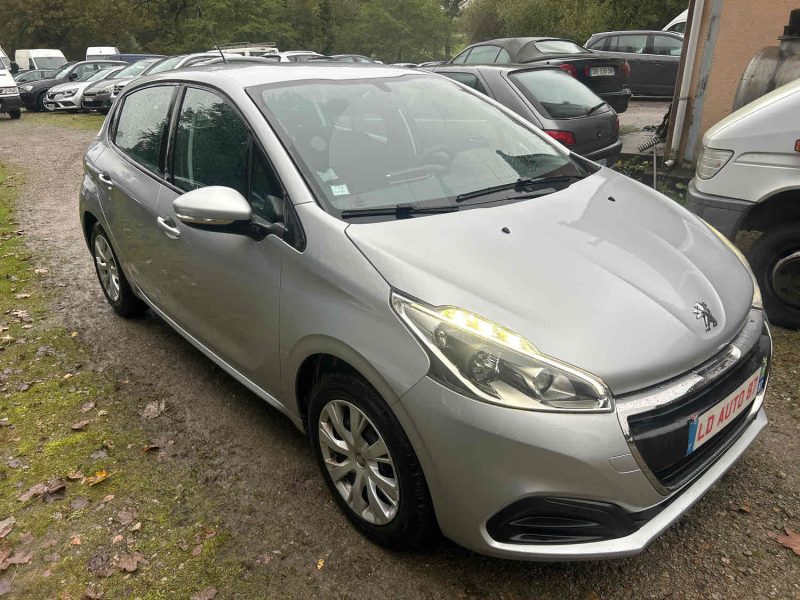 PEUGEOT 208 I 2015