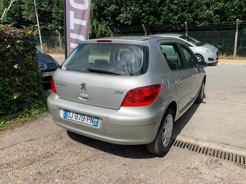 PEUGEOT 307 2.0i 16V 140CV