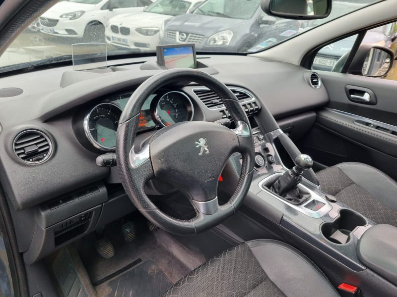 PEUGEOT 3008 2.0 BlueHDi 150 Allure 