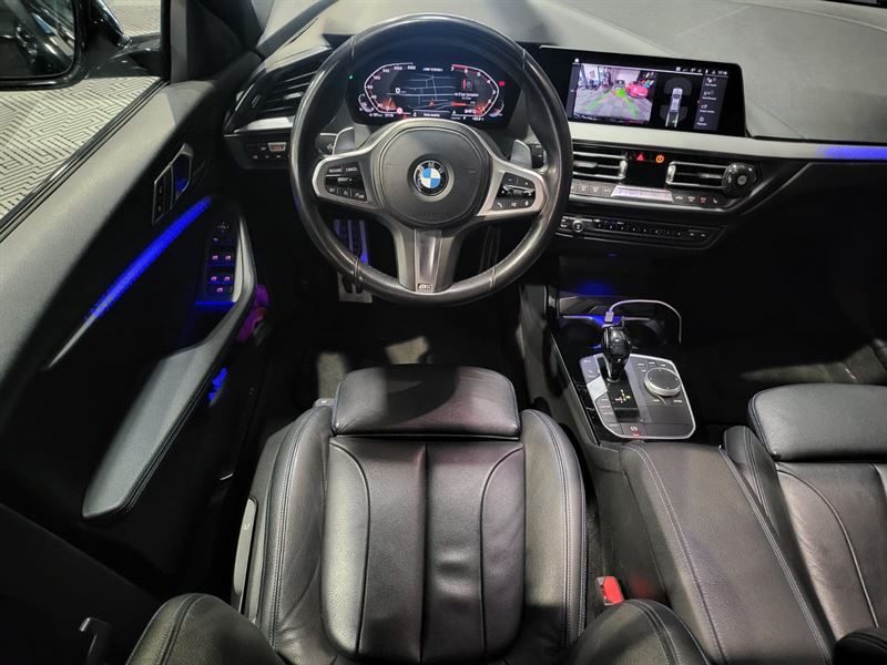 BMW SERIE 1 M135i xDrive 306cv BVA 5p // APPLE CARPLAY/TOIT OUVRANT/CAMERA DE RECUL