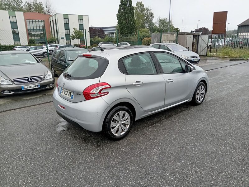 PEUGEOT 208 I 2012