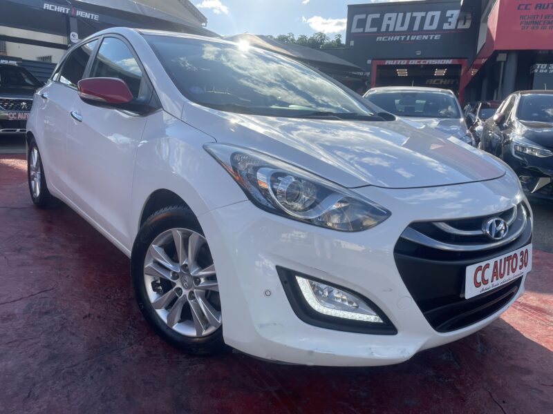 HYUNDAI I30 2015