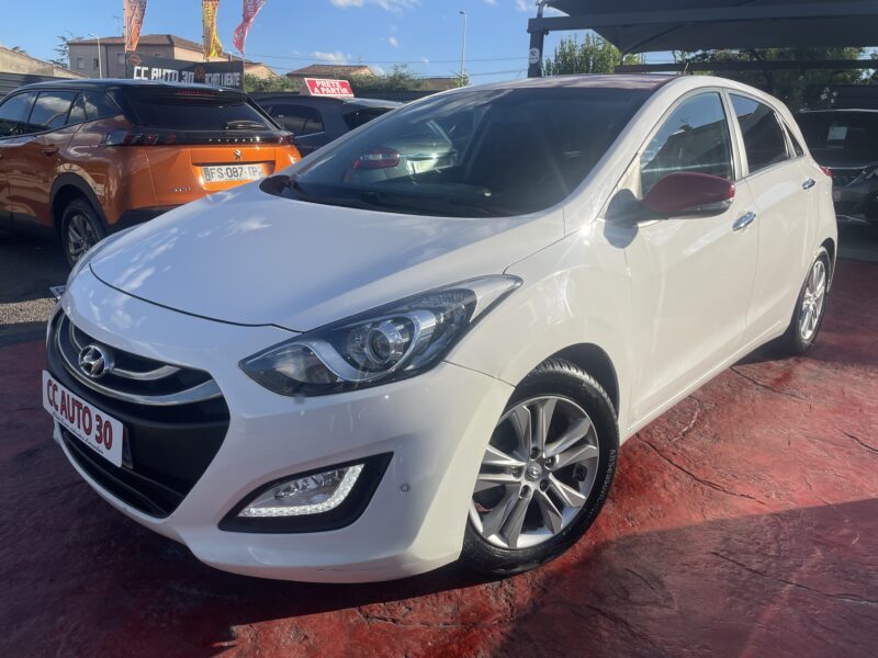 HYUNDAI I30 2015