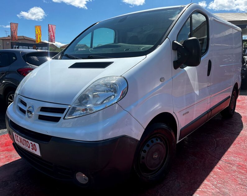 NISSAN PRIMASTAR Camionnette 2015