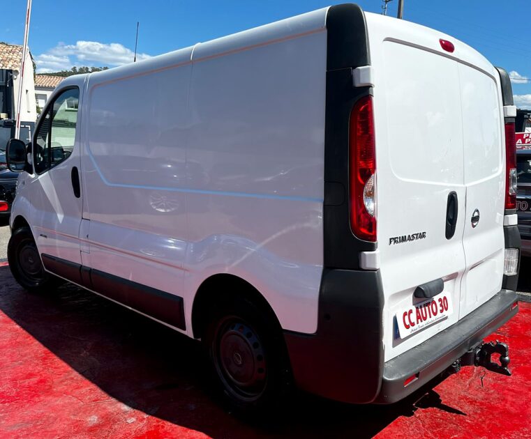 NISSAN PRIMASTAR Camionnette 2015