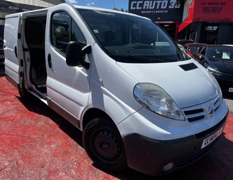 NISSAN PRIMASTAR Camionnette 2015