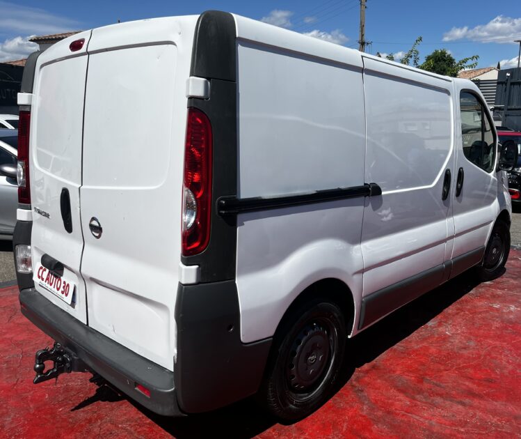 NISSAN PRIMASTAR Camionnette 2015