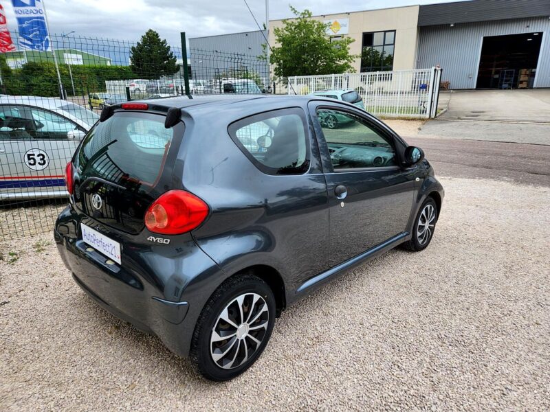 TOYOTA AYGO 2007