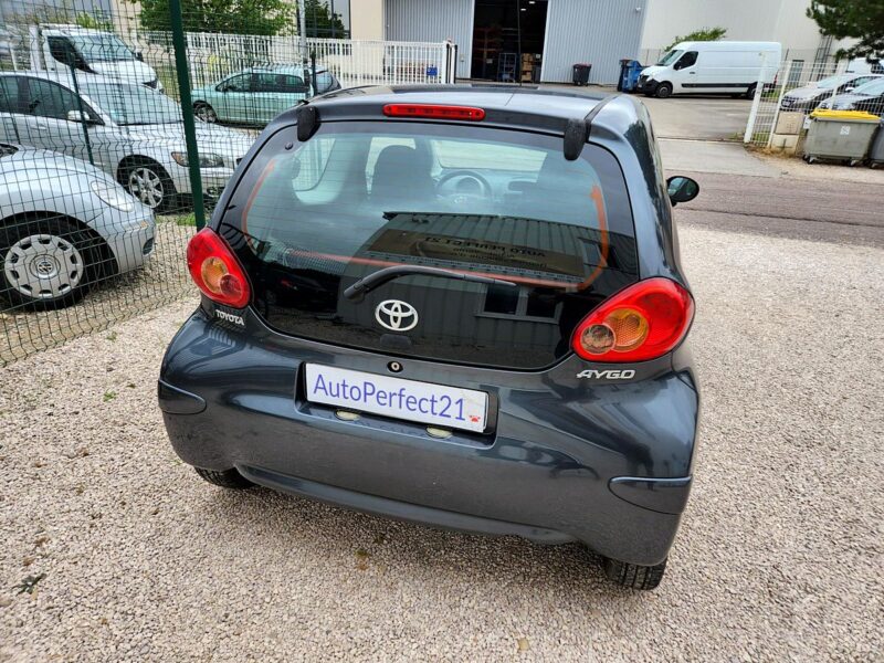 TOYOTA AYGO 2007