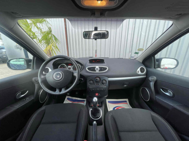 RENAULT CLIO III 2011