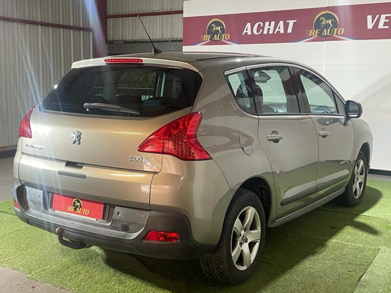 PEUGEOT 3008 Monospace 2011