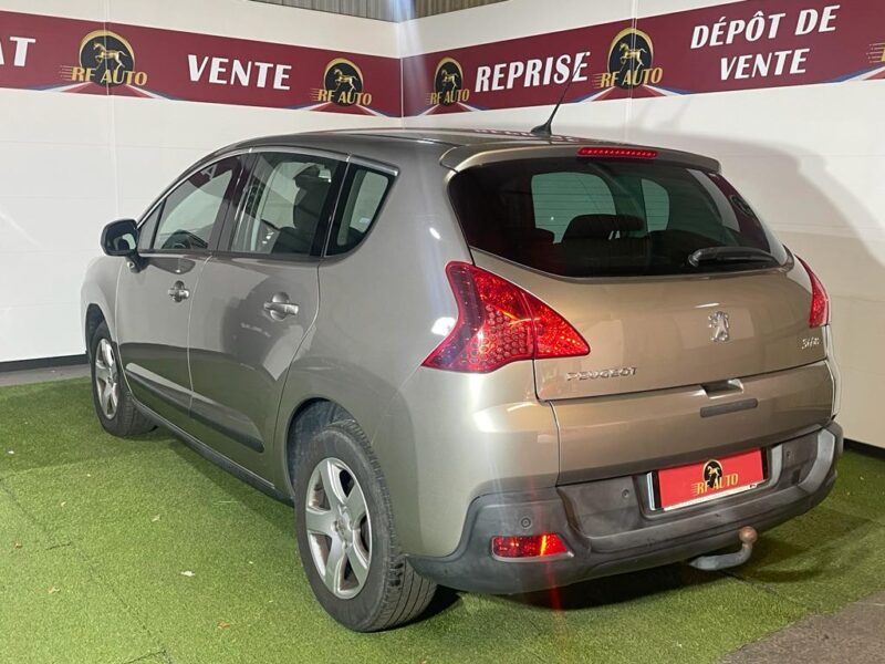 PEUGEOT 3008 Monospace 2011