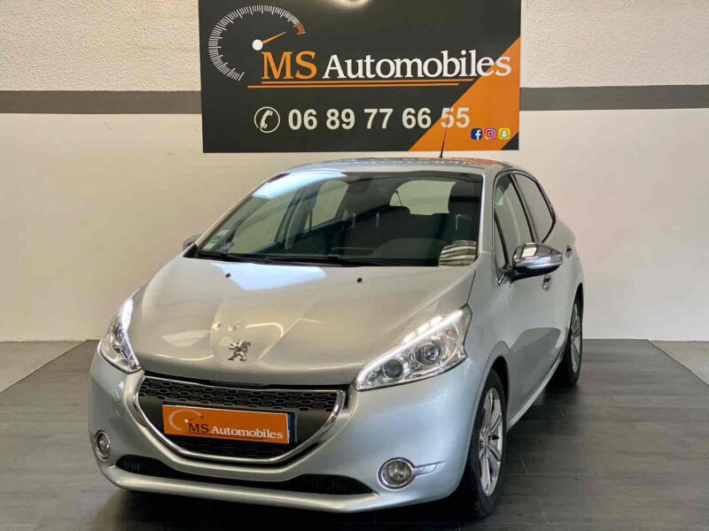 PEUGEOT 208 2013