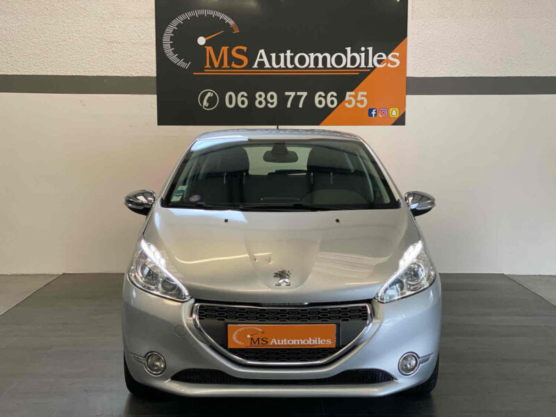 PEUGEOT 208 2013