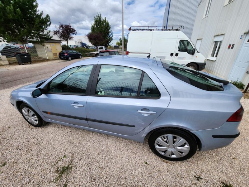 RENAULT LAGUNA II 2002