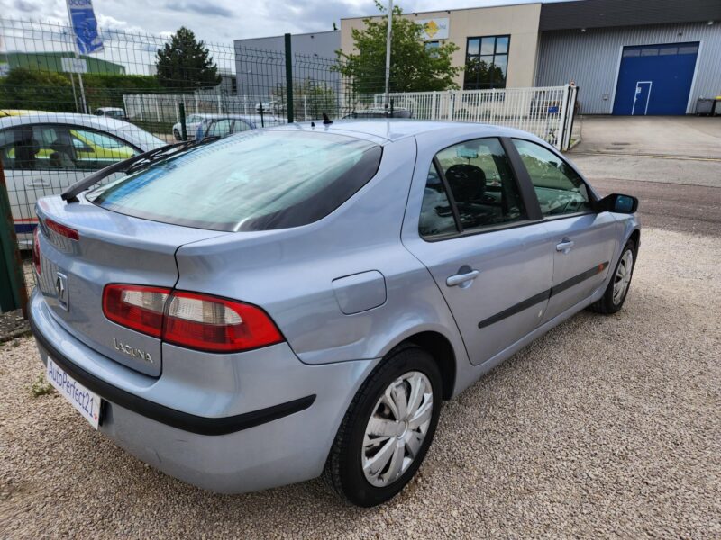 RENAULT LAGUNA II 2002