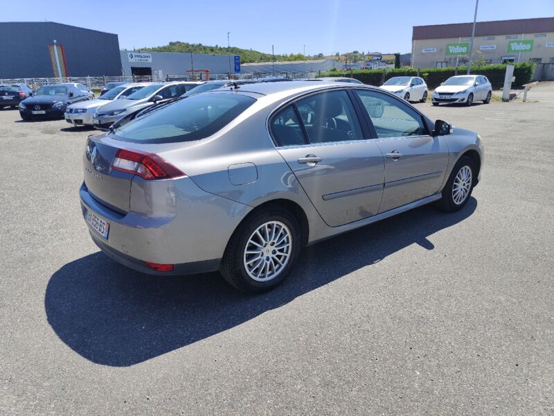 RENAULT LAGUNA III 1.5 dCi 110cv BLACK EDITION