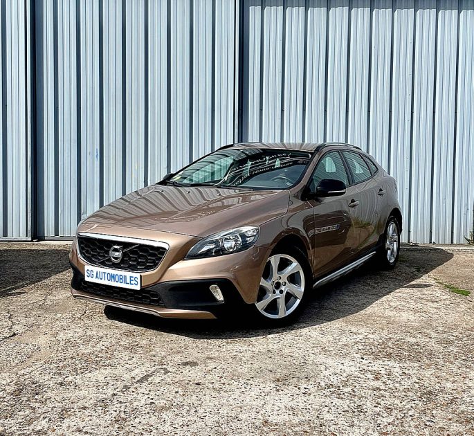 VOLVO V40 2013