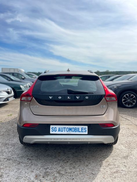 VOLVO V40 2013