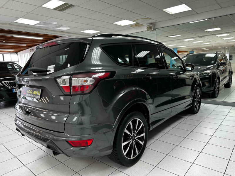 FORD KUGA 1.5 TDCi 120 S&S ST-Line