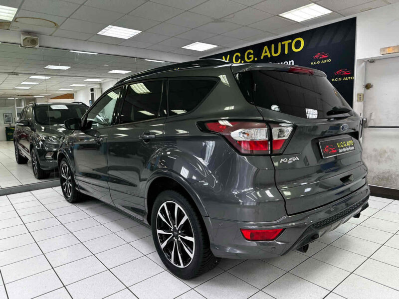 FORD KUGA 1.5 TDCi 120 S&S ST-Line