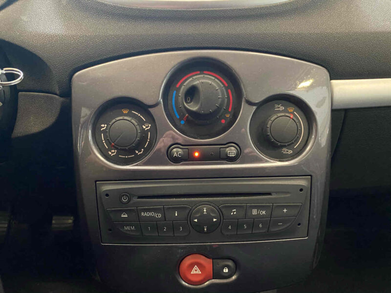 RENAULT CLIO III 2012