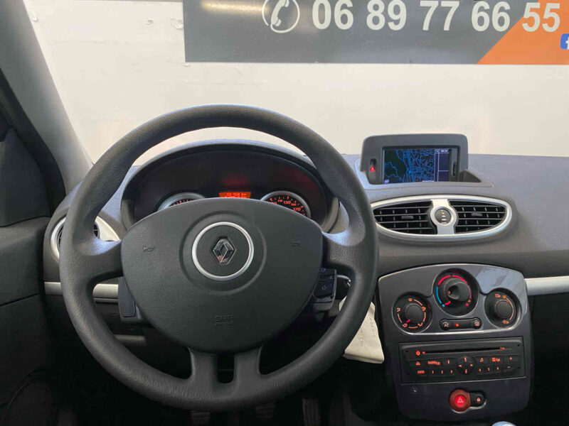 RENAULT CLIO III 2012