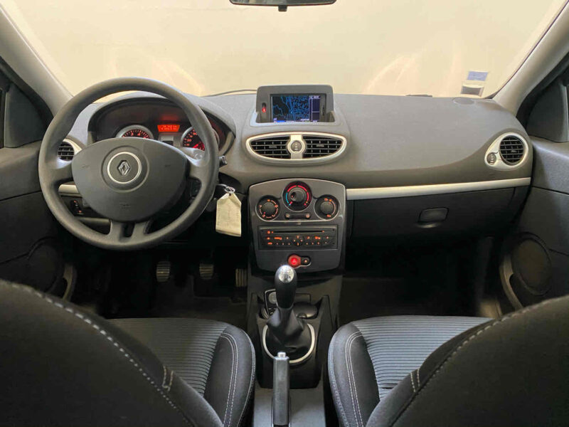 RENAULT CLIO III 2012