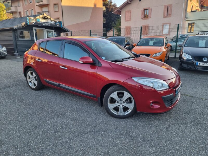 RENAULT MEGANE III 1.6 16V 110 CV TOMTOM