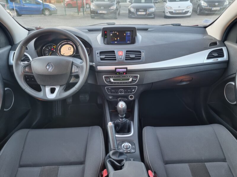 RENAULT MEGANE III 1.6 16V 110 CV TOMTOM