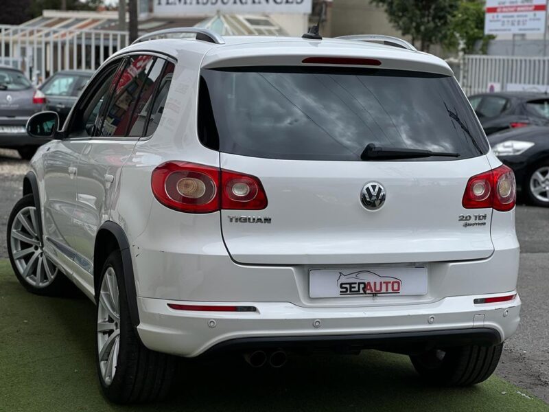 VOLKSWAGEN TIGUAN 2011