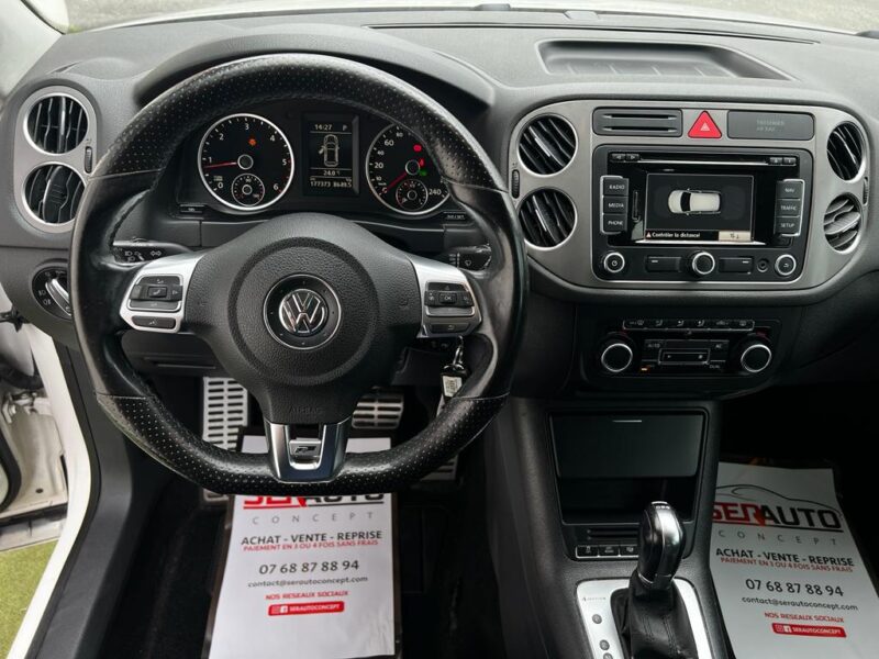 VOLKSWAGEN TIGUAN 2011