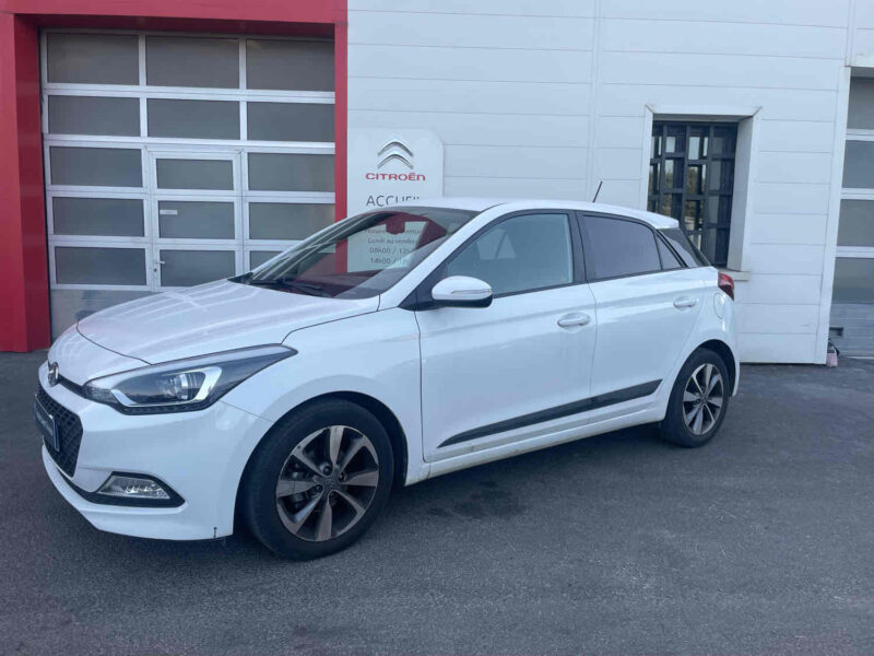 HYUNDAI i20 II 2017