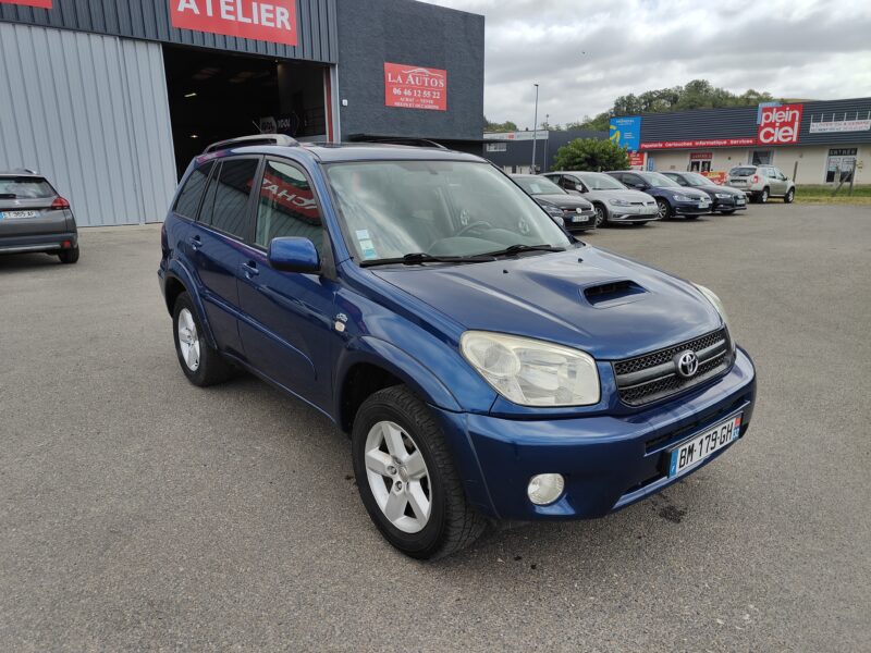 TOYOTA RAV4 2.0 D 115 cv 4WD