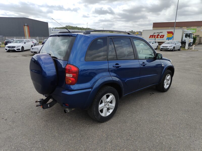 TOYOTA RAV4 2.0 D 115 cv 4WD