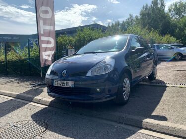 RENAULT CLIO III 1.4i 16V 98CV