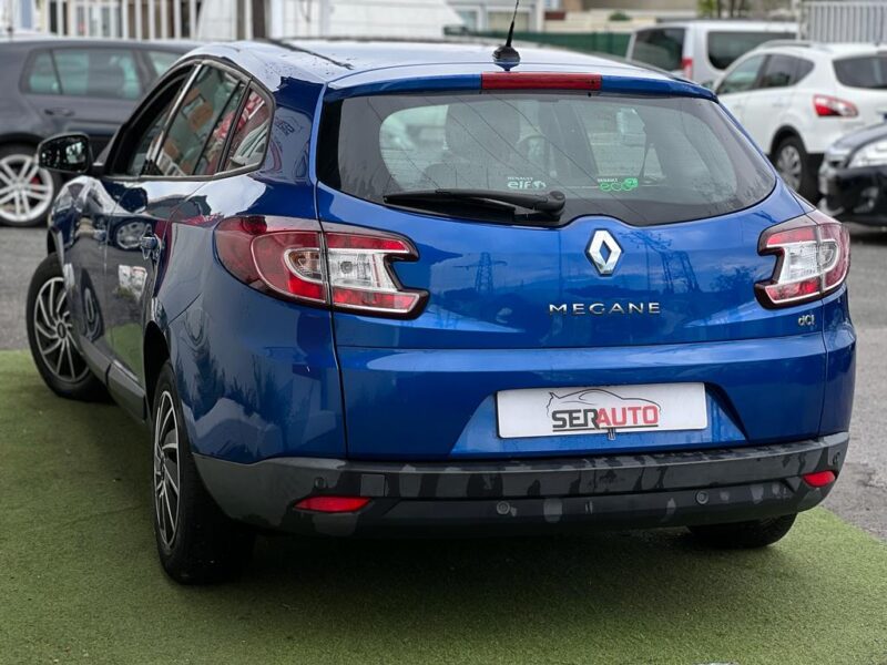 RENAULT MEGANE III ESTATE 2011