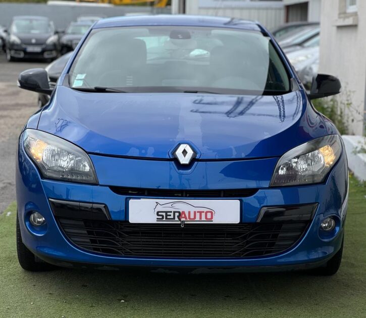 RENAULT MEGANE III ESTATE 2011