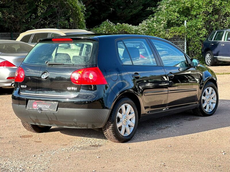 Volkswagen Golf 5 1.6L FSI 115CV / Clim / Carnet d'entretien Complet