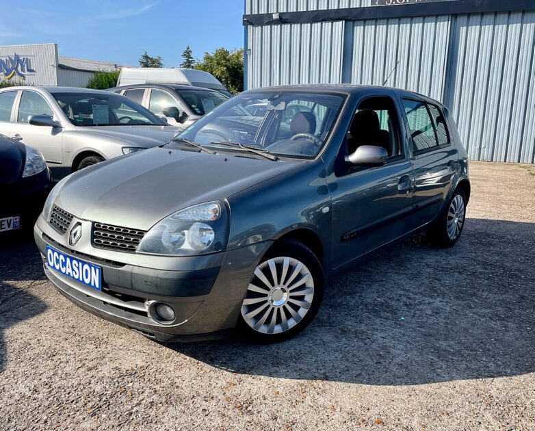 RENAULT CLIO II 2002