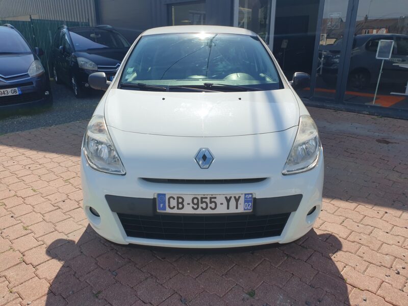 RENAULT CLIO III 2012 / AUTHENTIQUE