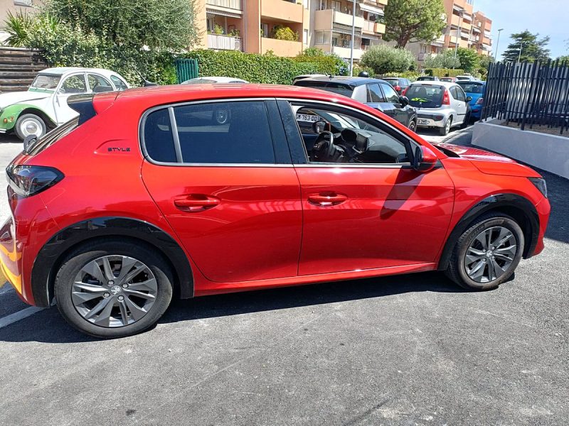 PEUGEOT 208 II  ELECTRIQUE 136 CH STYLE 2022