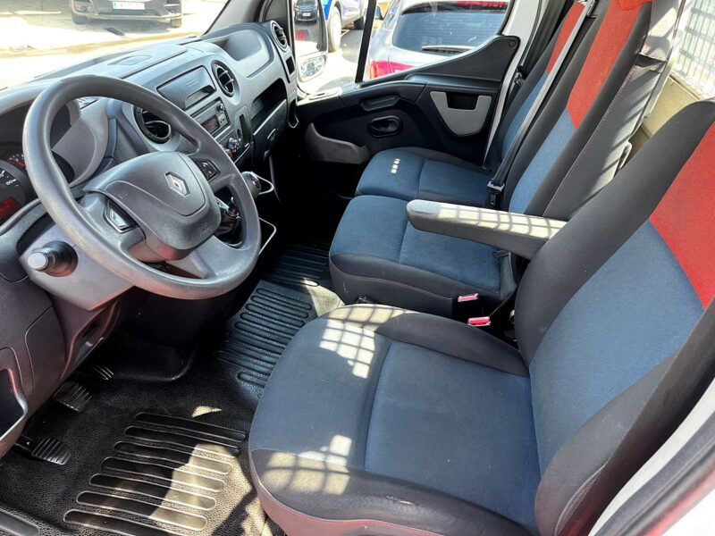 RENAULT MASTER III Camionnette 2016