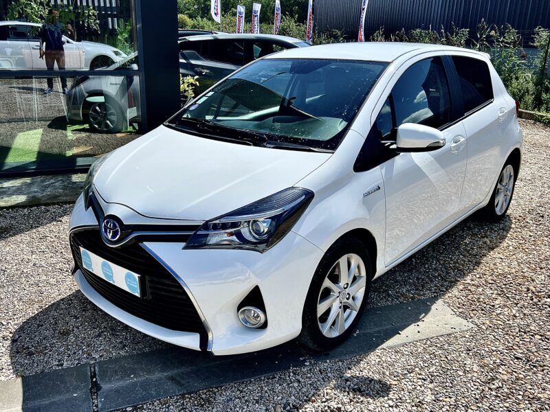 TOYOTA YARIS 2015