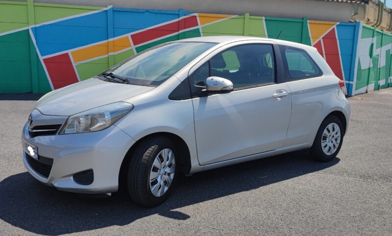 TOYOTA YARIS 2012